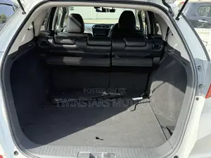 Honda Fit Shuttle 1.5 Hybrid 2WD 2018 Pearl