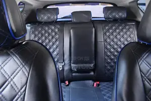 Toyota Auris 2017 Orange
