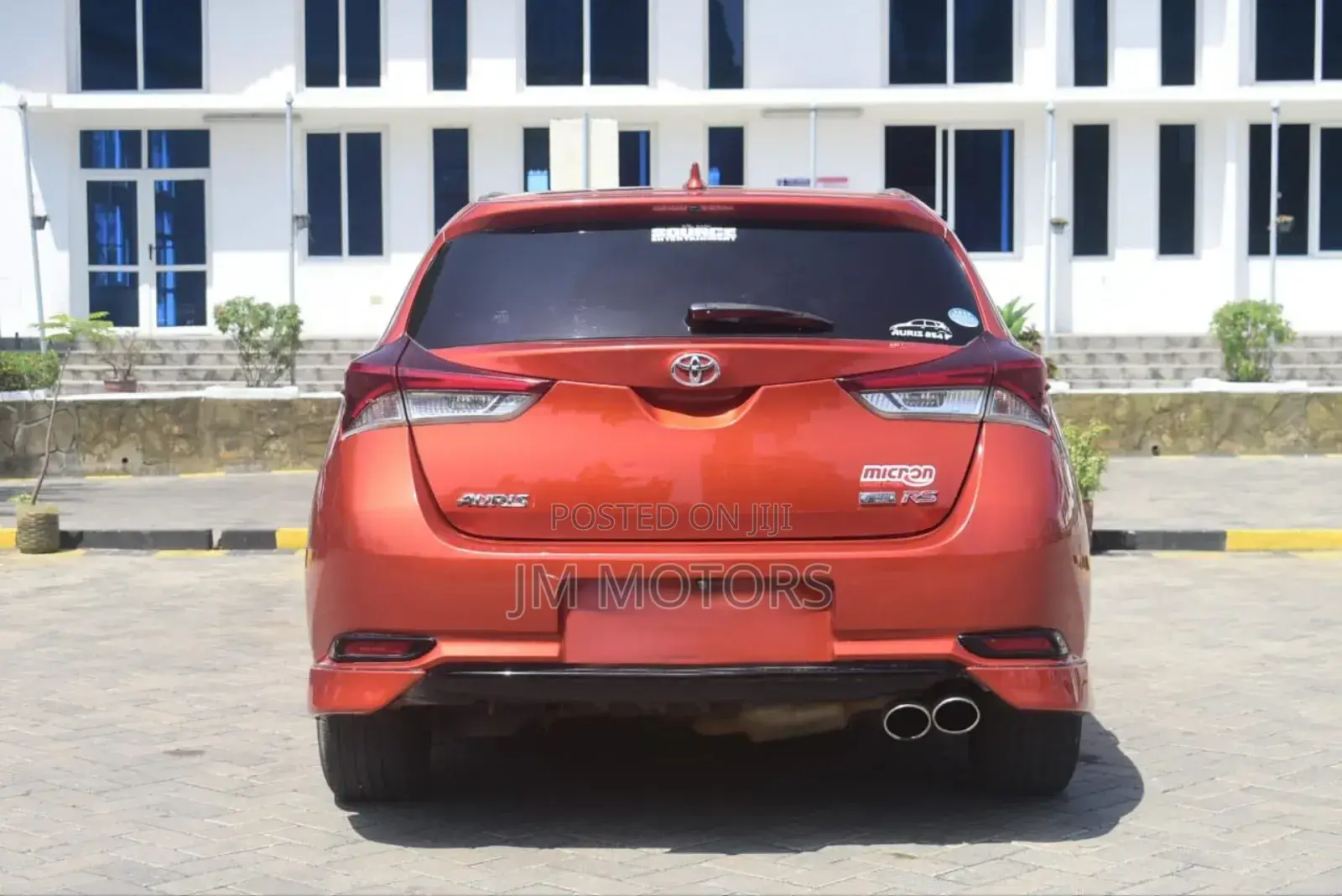 Toyota Auris 2017 Orange