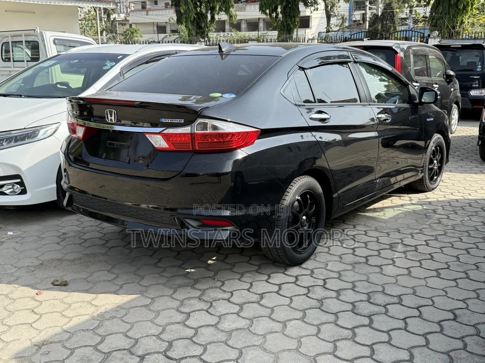 Honda Grace 1.5 Hybrid FWD 2018 Black