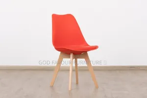 Elegant Chair With Wooden Leg Rf3q