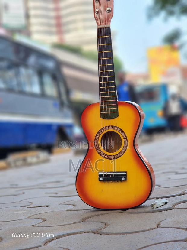 Guitar 6 Strings - thumbnail 2