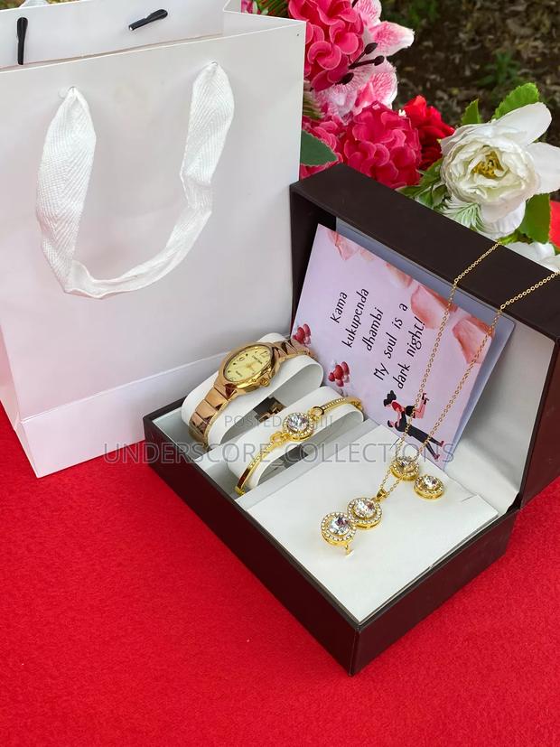 High Quality Women's Valentine's Package - main view