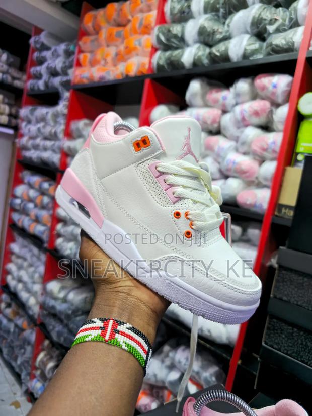 Valentines J3 - main view