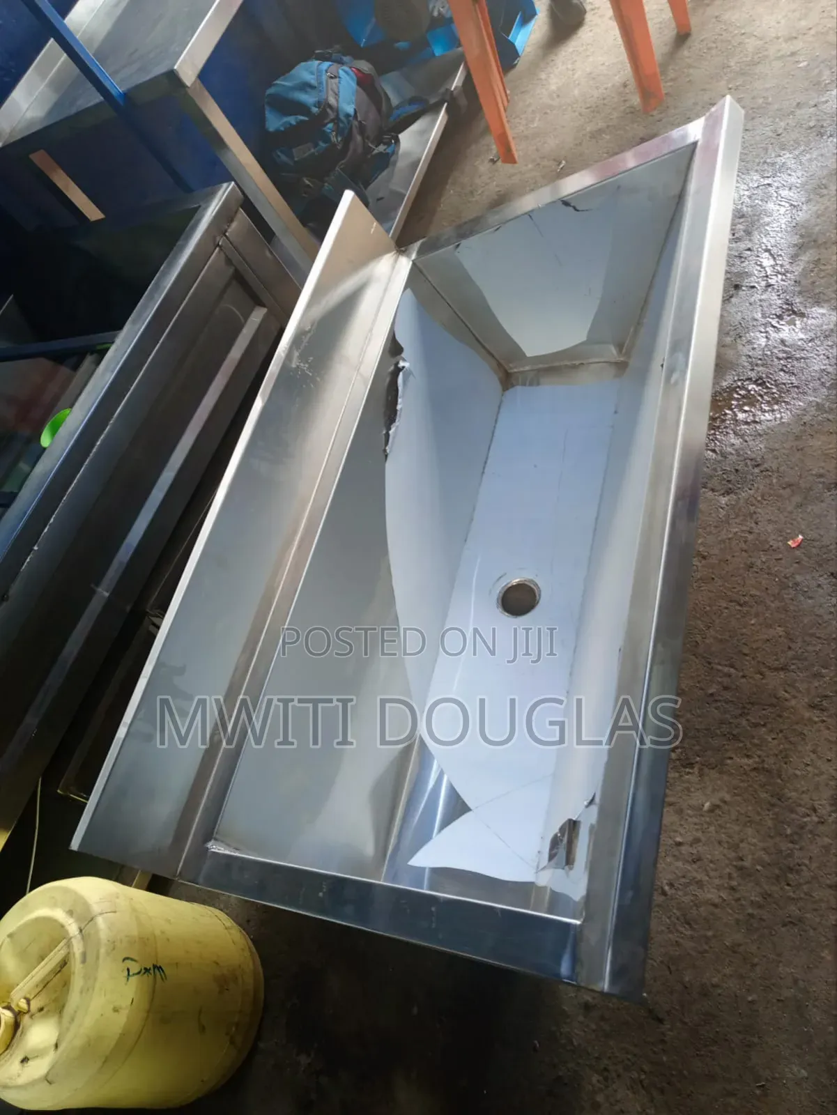 User Friendly Scrub Sink
