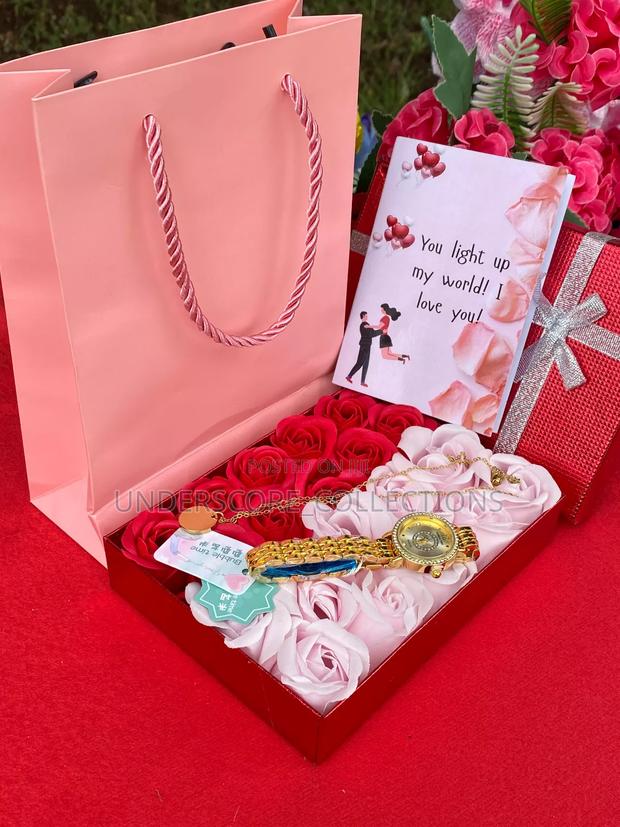 Roses Gift Set - main view