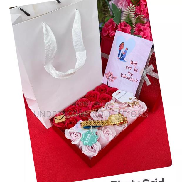 Roses, Necklace,Watch Gift Box for Women - main view