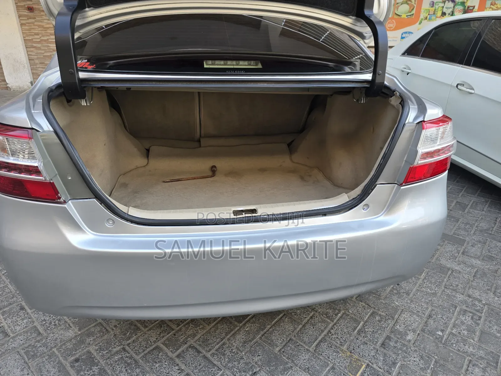 Toyota Premio 2012 Silver