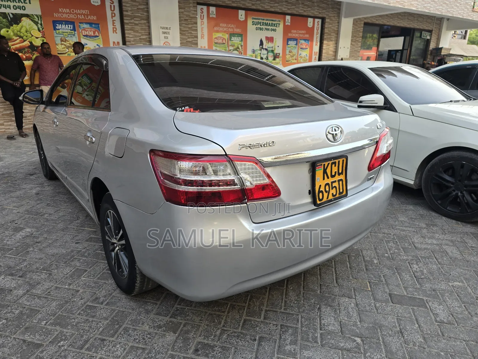 Toyota Premio 2012 Silver