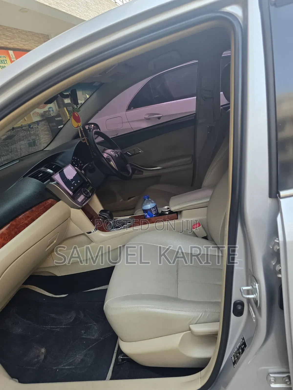 Toyota Premio 2012 Silver