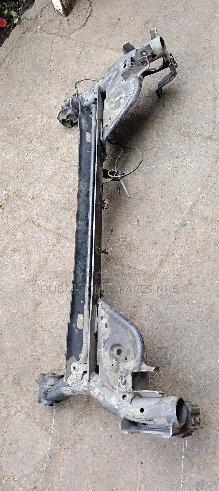 Nissan Serena E25 Cross Member.