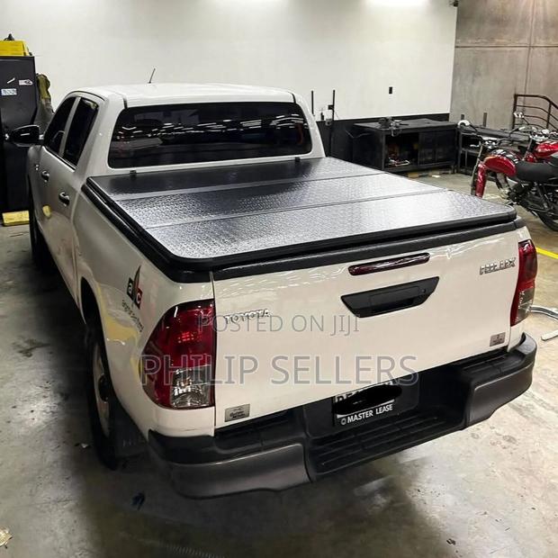 Proper Fitting to Prevent Water From Accessing the Inside - main view