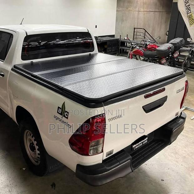 Proper Fitting to Prevent Water From Accessing the Inside - thumbnail 3