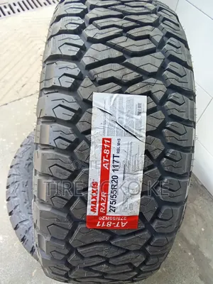 275/55r20 Maxxis Razr At811