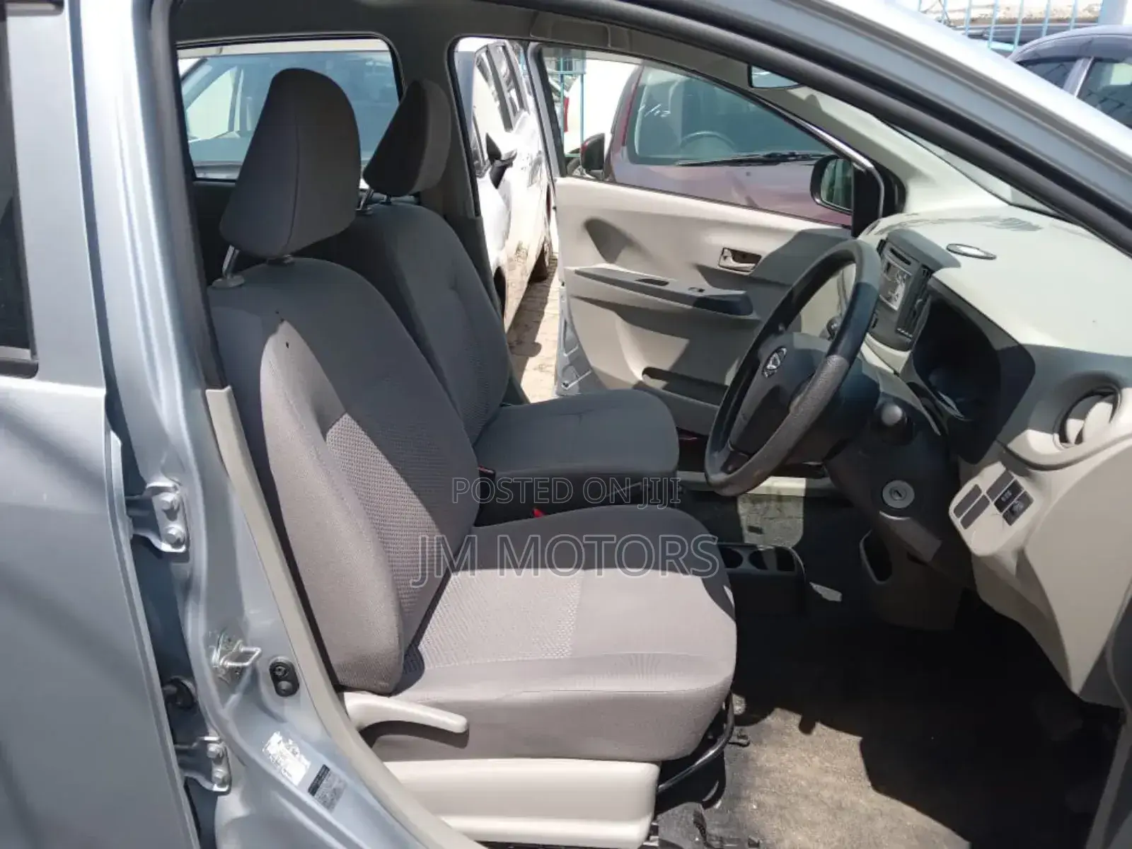 Daihatsu Mira 2017 Silver