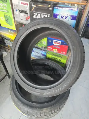 315/35r20 Accelera Tyre