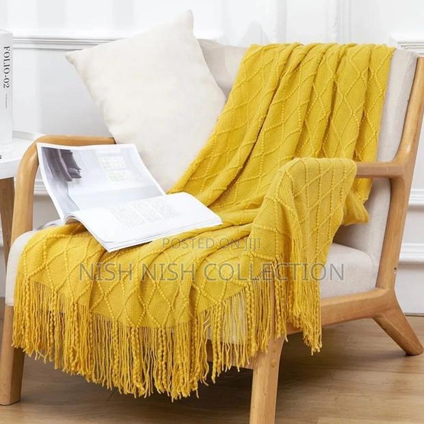 Knitted Throw Blanket With Tassel - thumbnail 6