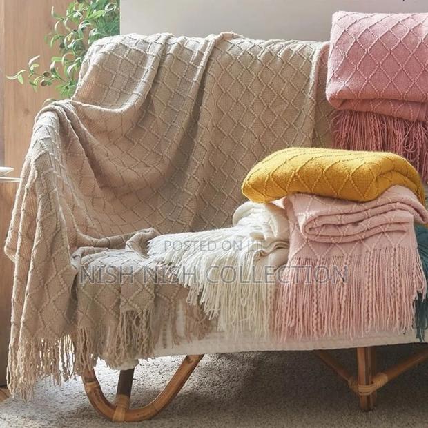 Knitted Throw Blanket With Tassel - main view