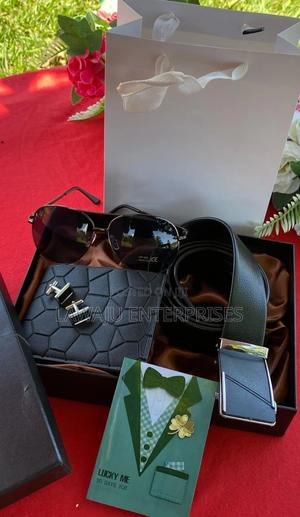Black 5pcs Men's Valentine's Gift Set - thumbnail 2