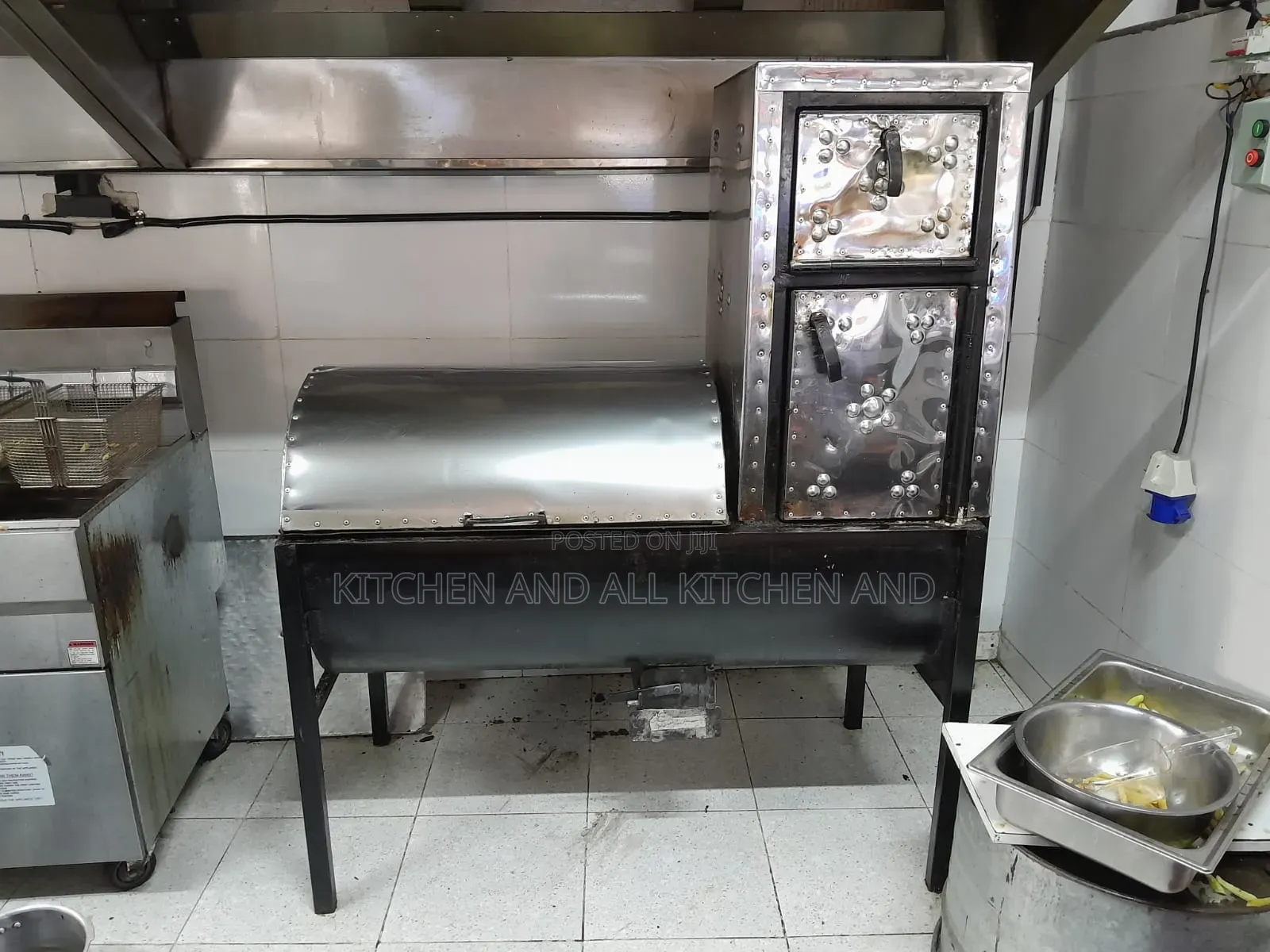 Closed Choma Grill With Oven