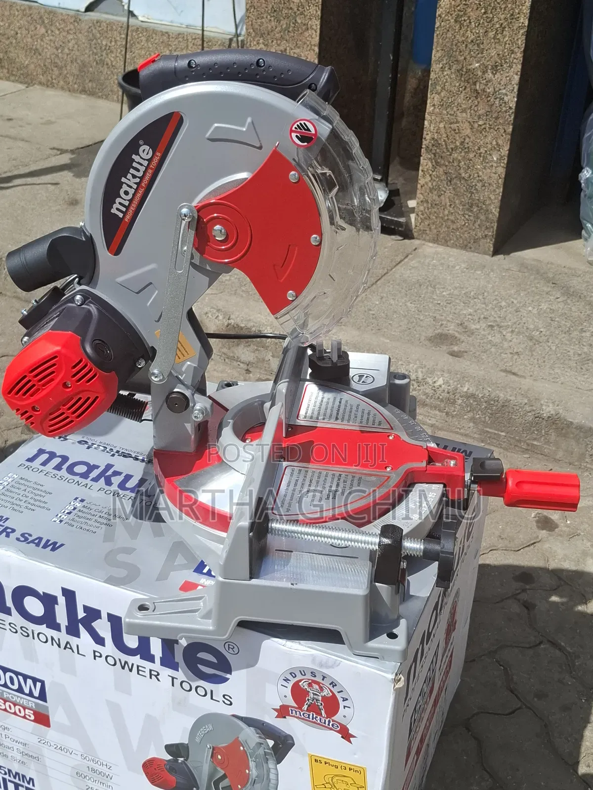 Miter Saw Machine
