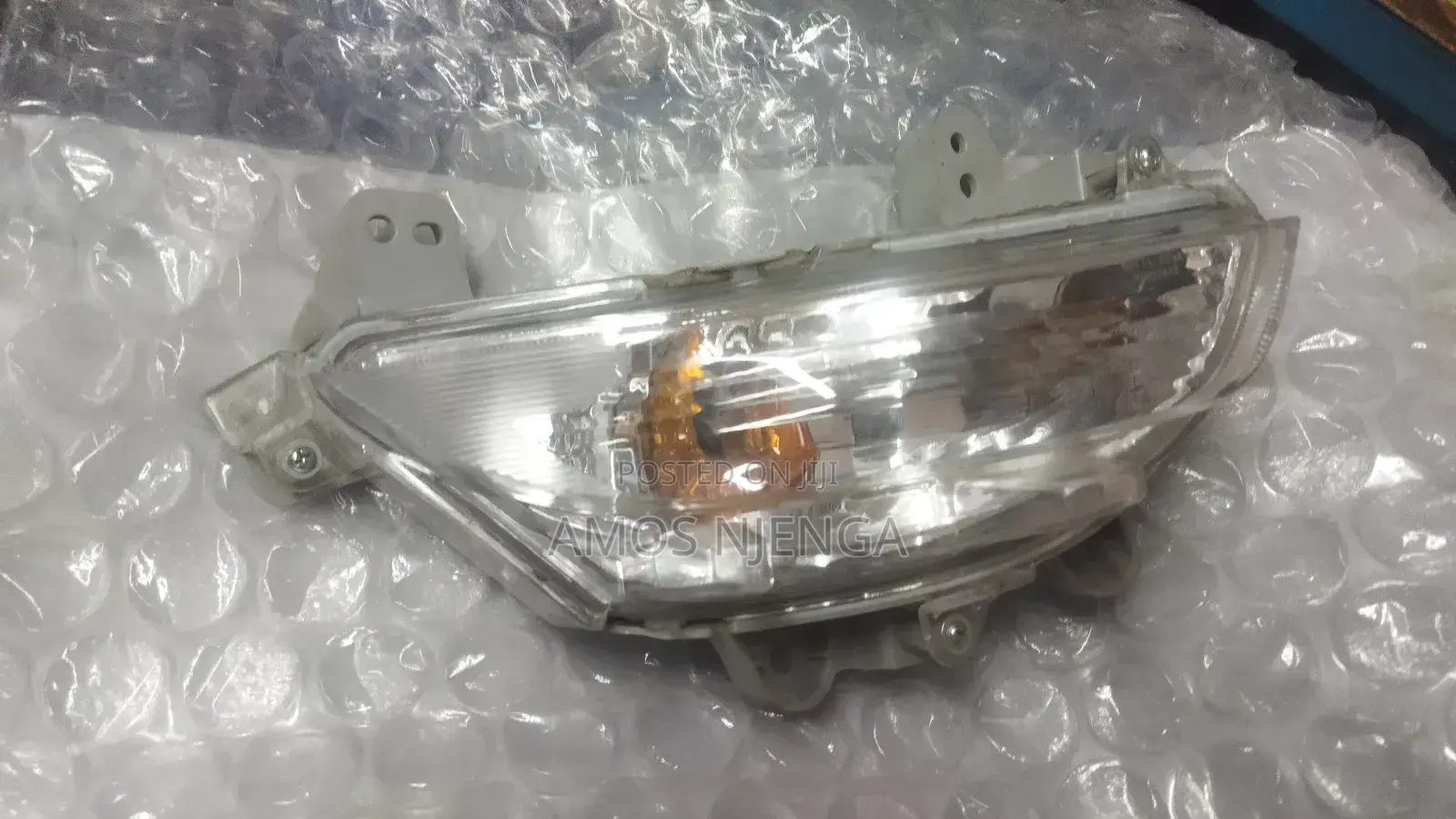 Mazda Axela 2015 Front Signal