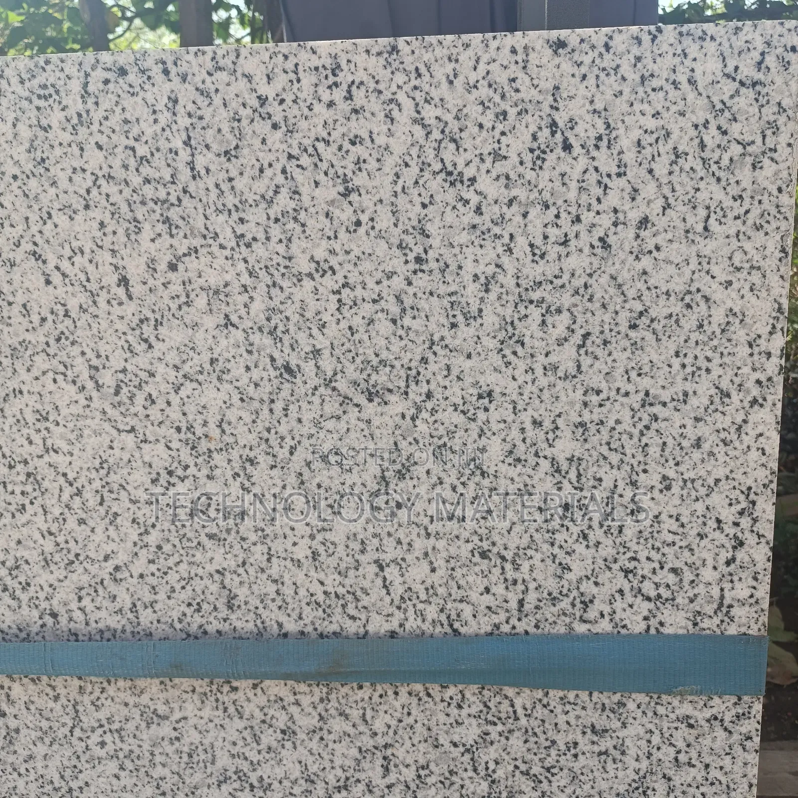 White Eldo Island (2.4M*0.9M)