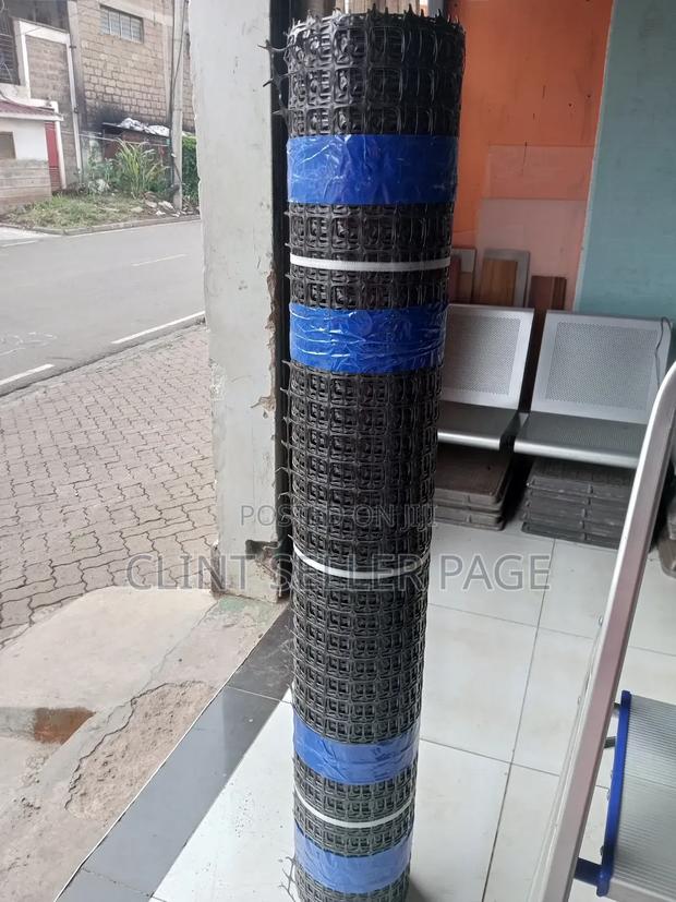 Plastic Geogrid Mesh/ Terra Mesh.