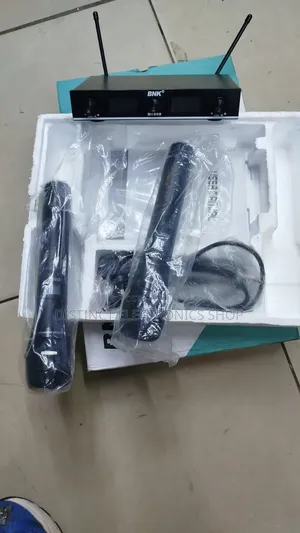 BNK Wireless Microphone 802