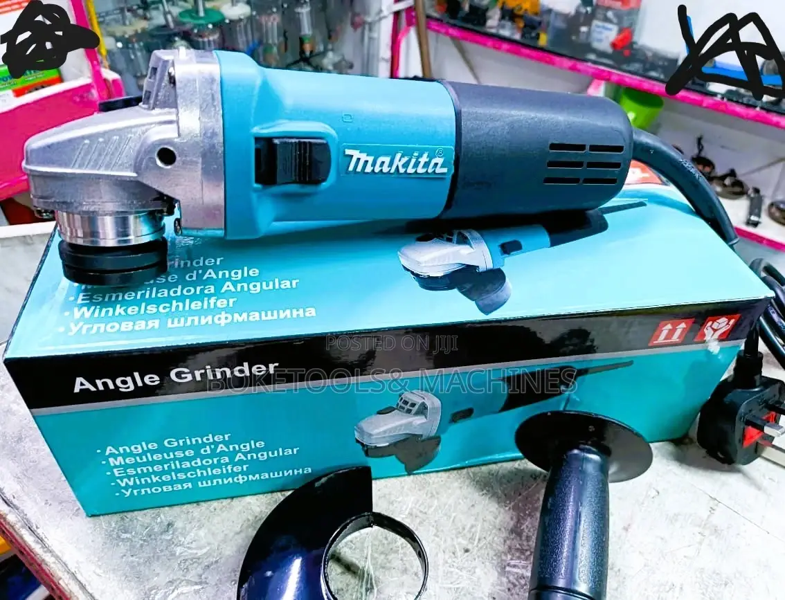 Makita 9" Grinder