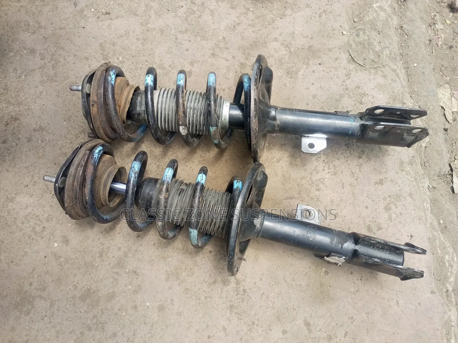 Toyota Noah Front Shock
