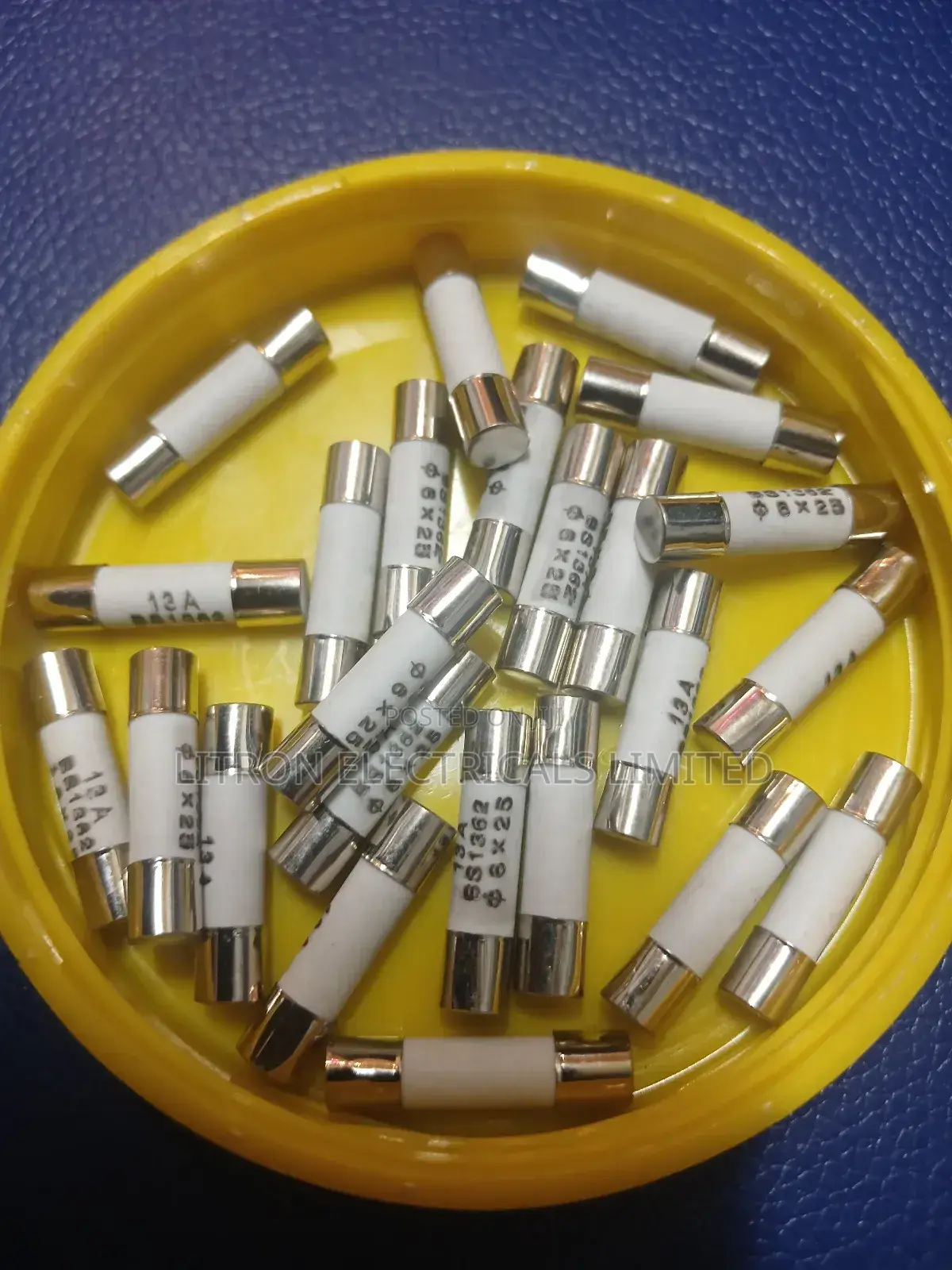 13A Fuses 6*25