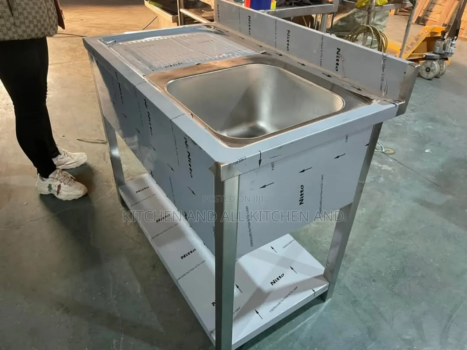 Top Grade Single Sinkhole Cabinet