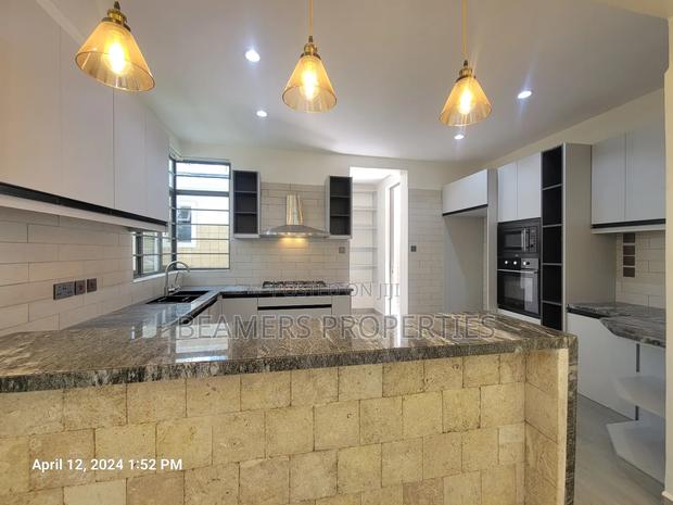 4bdrm Maisonette in Membly Estate for sale - thumbnail 3