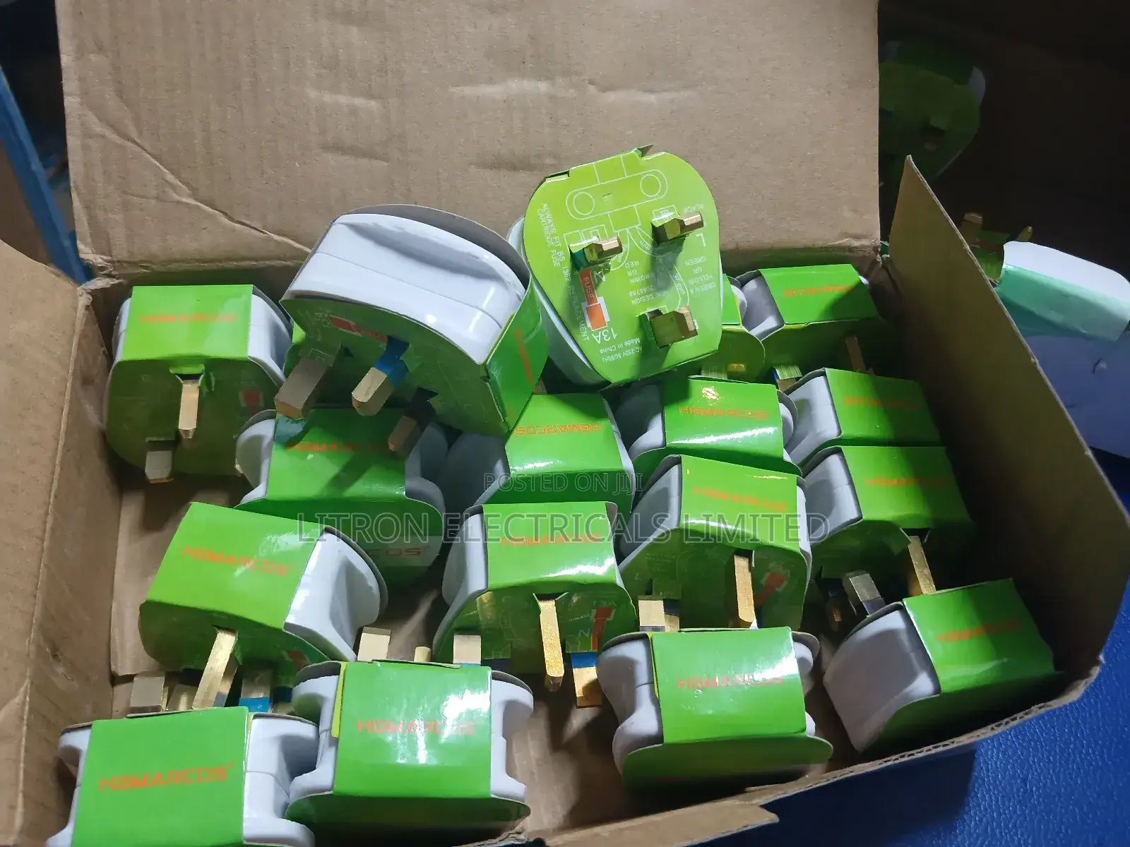 13A Top Plugs