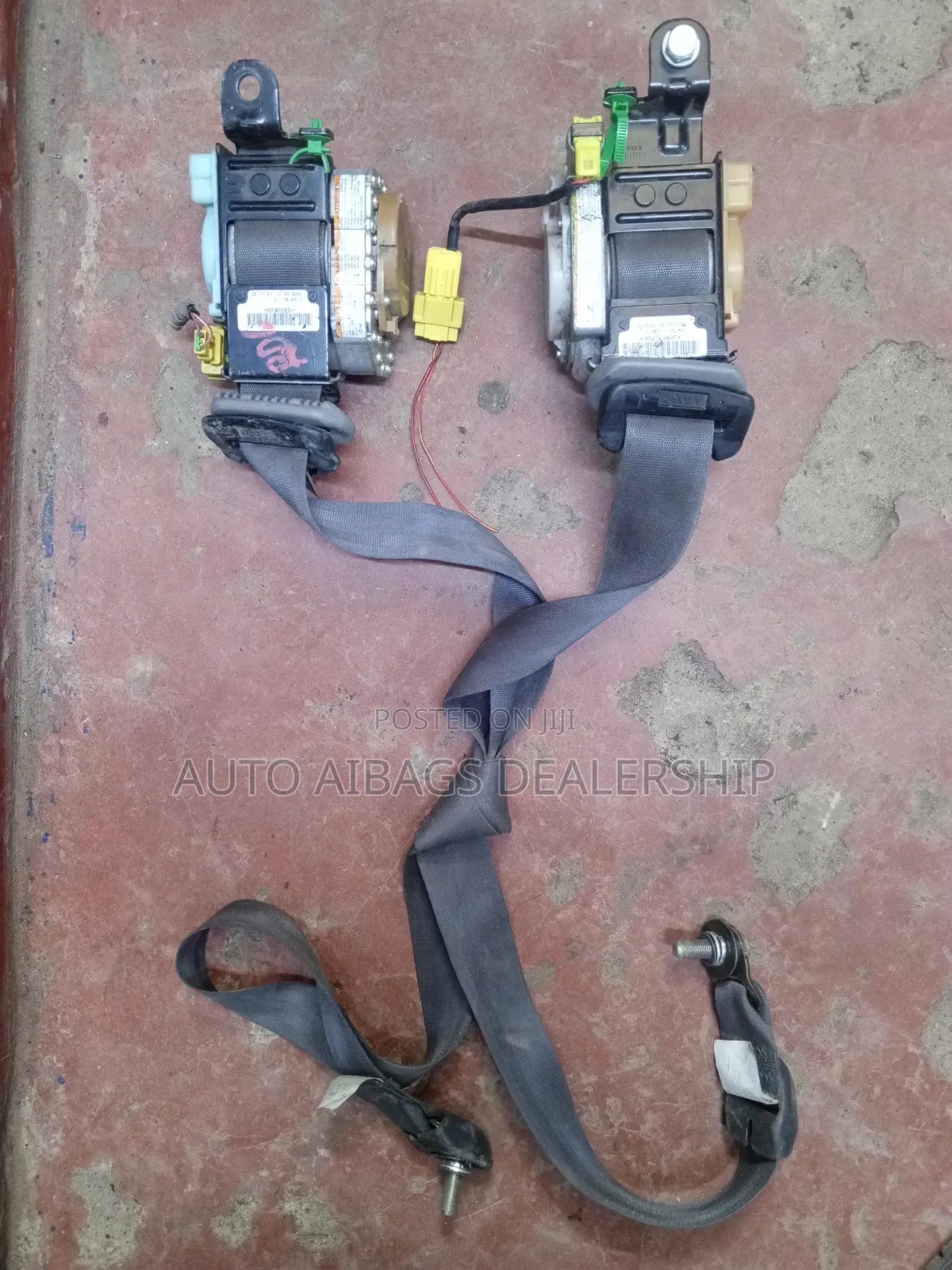 Honda Rd 7 Front Safety Belts Both.