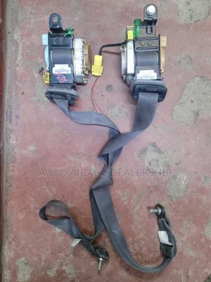Honda Rd 7 Front Safety Belts Both.