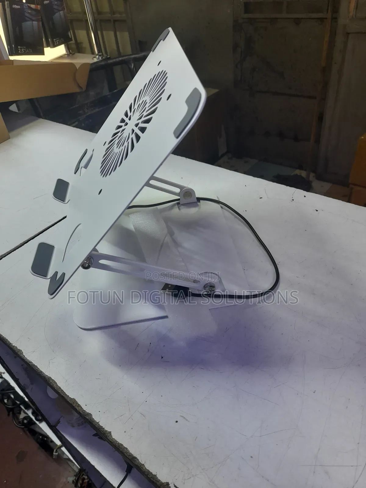 Laptops Stands Rotating and With Fun
