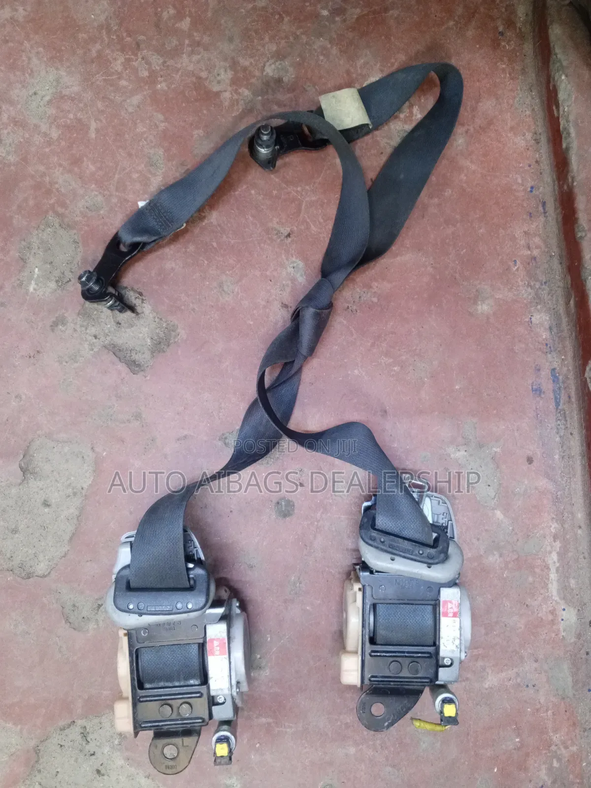 Subaru Impreza GG2 Both Front Seatbelts.
