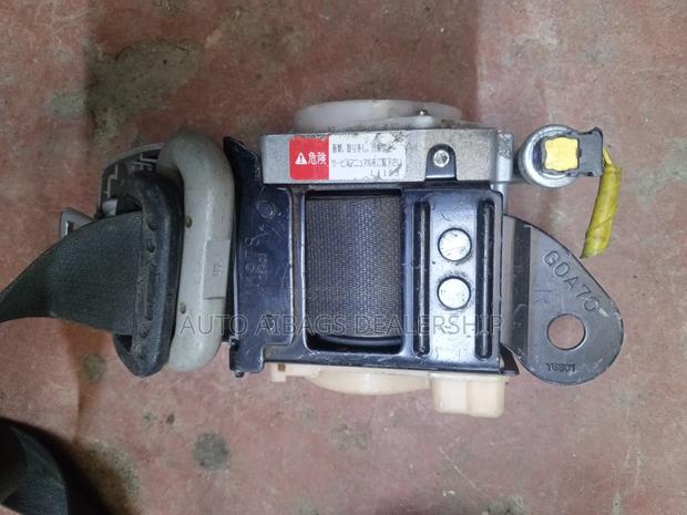 Subaru Impreza GG2 Both Front Seatbelts. - thumbnail 3