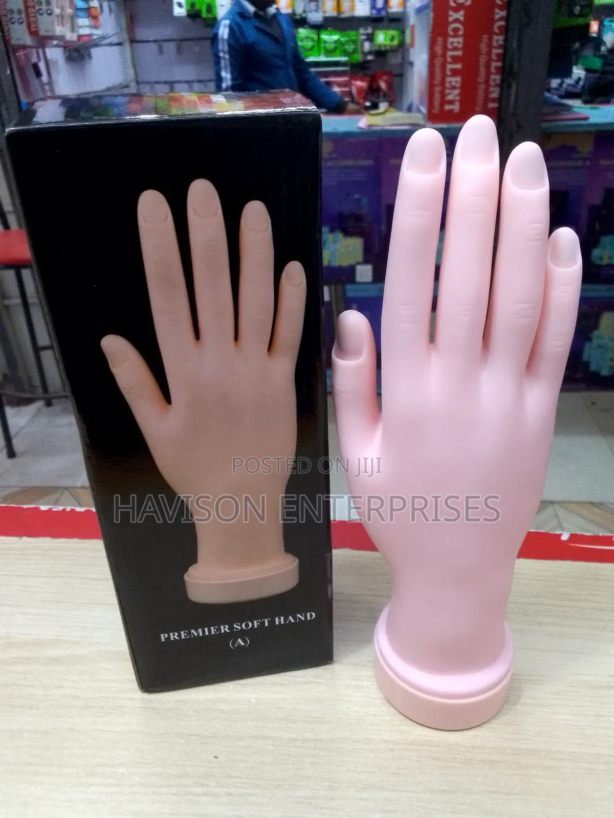 Nails Training Dummy