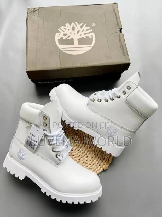 White Timberland Boots - thumbnail 2