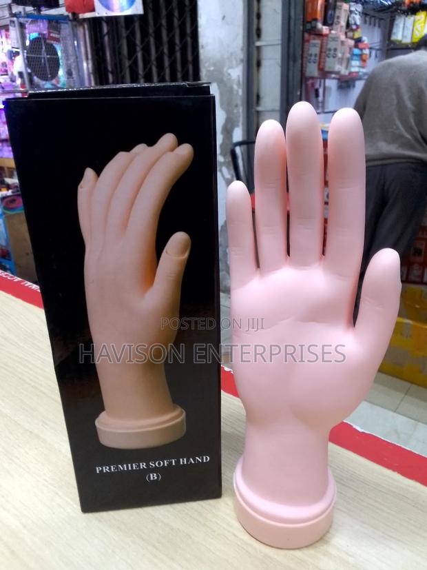 Soft Hand Nails Training Dummy - main view