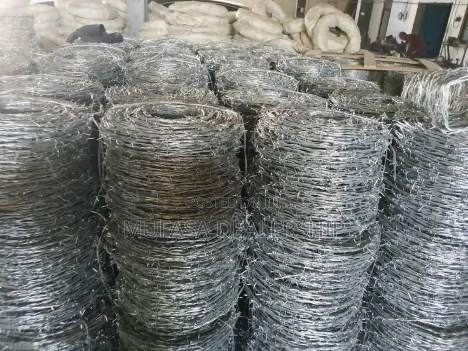16G Barbed Wire Fence 610m