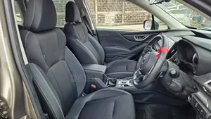 Subaru Forester 2.5i Premium AWD 2018 Gold