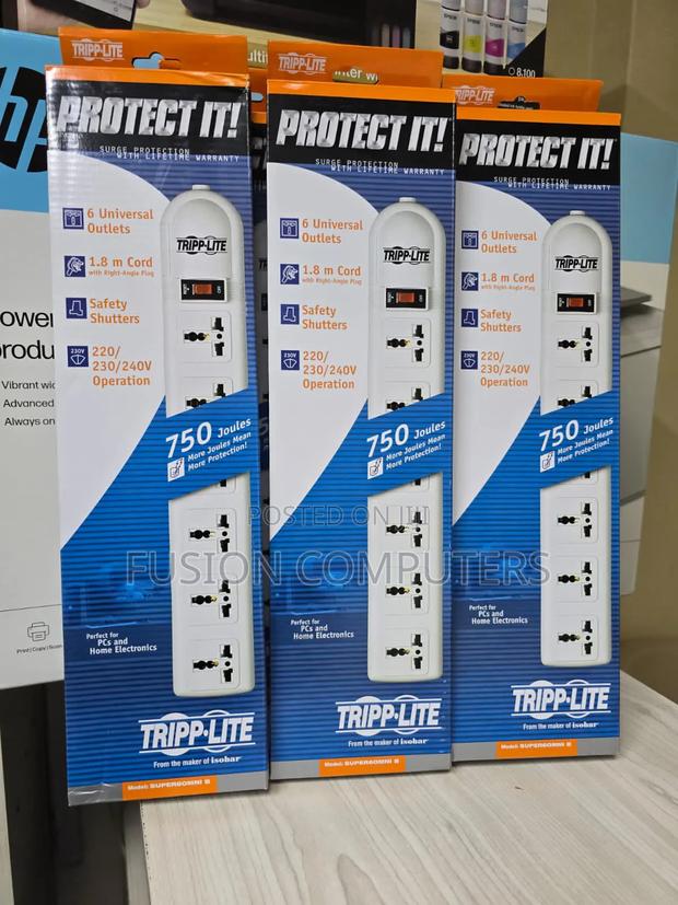 Protect It! Tripp-Lite 6-Universal Outlet Surge Protector - main view