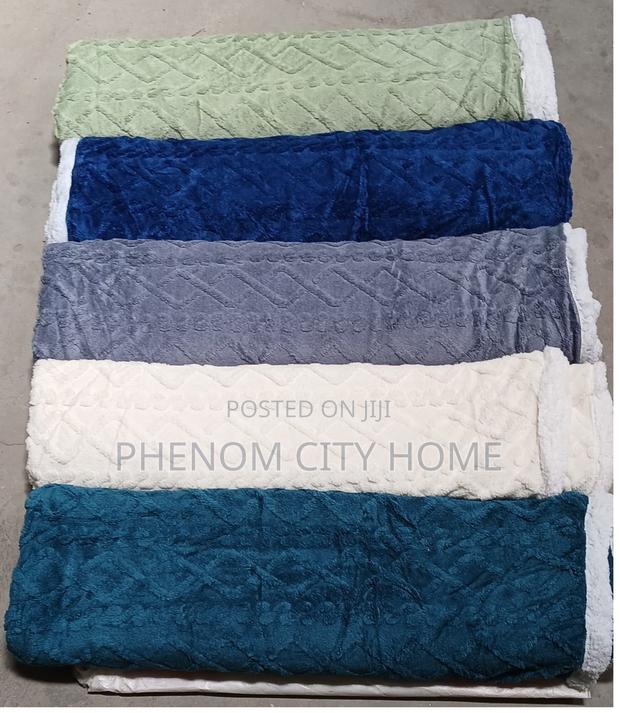 Double Side Light Quality Blanket/Throwblanket - thumbnail 2