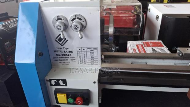 Metal Lathe Machine.