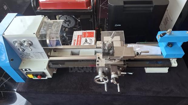 Metal Lathe Machine. - thumbnail 2