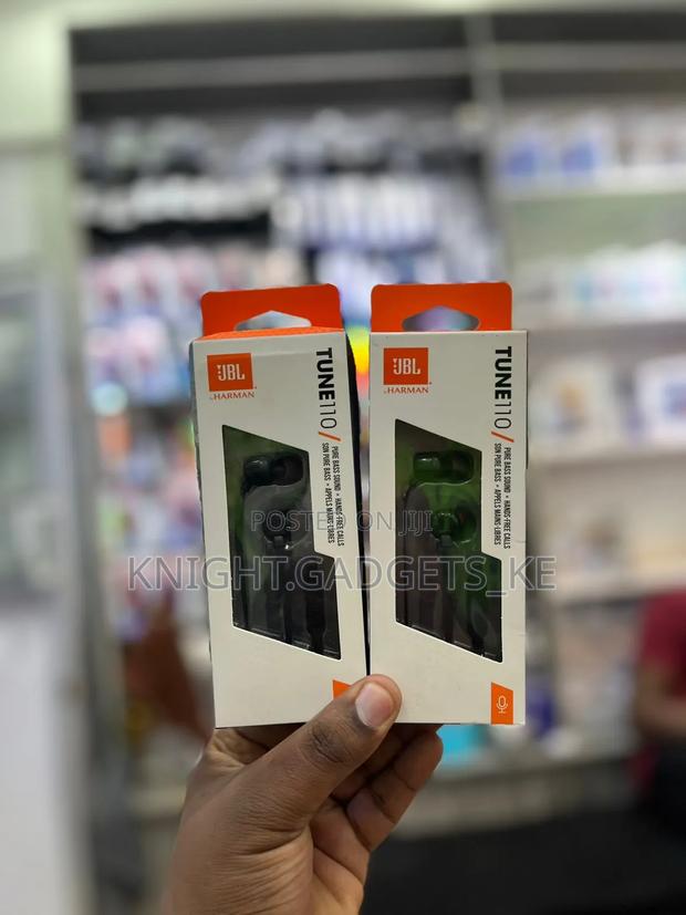 JBL Tune 110 Wired Earphones. - main view